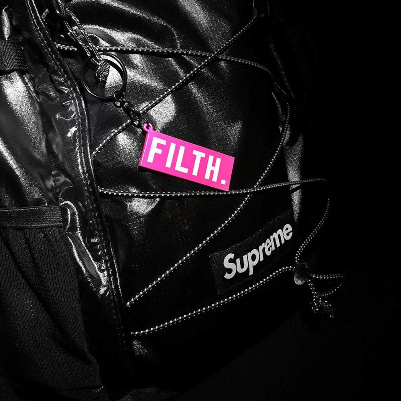 FILTH. Keyring - Pink
